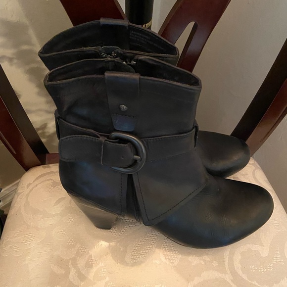 Born Crown Jailyn Black leather size 8 1/2 Bootie Boots - Picture 13 of 15